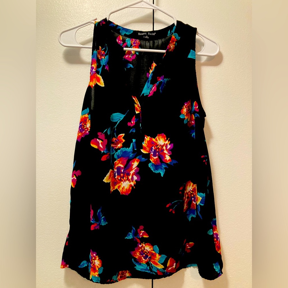 Black Floral Tank